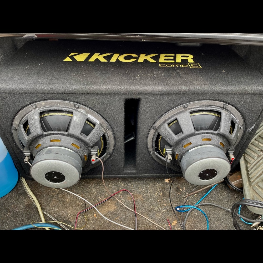 Selling two speaker (that come with the box) and the amp (whole set) for $400